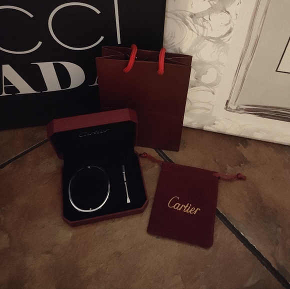 Silver Bangle Bracelet Gift Set - Picture 3 of 6